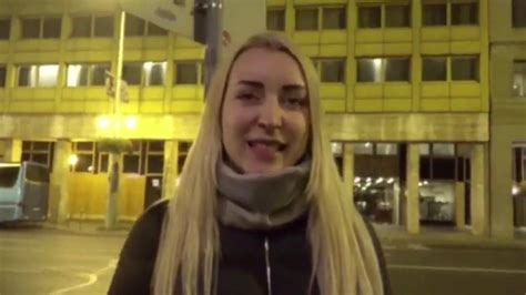 Blowjob ohne Kondom Finde eine Prostituierte Karlsdorf Neuthard